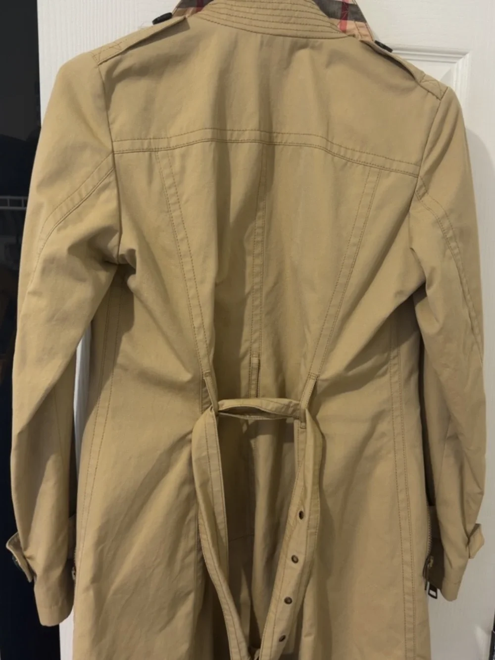Burberry Brit Women's Tan Trench Coat - Lightweight Belted Jacket - Picture 2 of 5